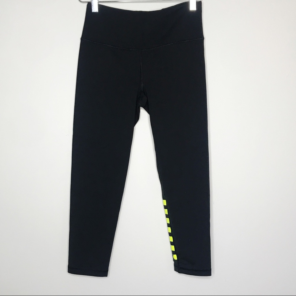 Victoria’s Secret VSX Sport Knockout Capri Tight S